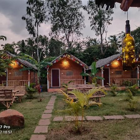 Hotel Island Vibes Hampi Exteriér fotografie